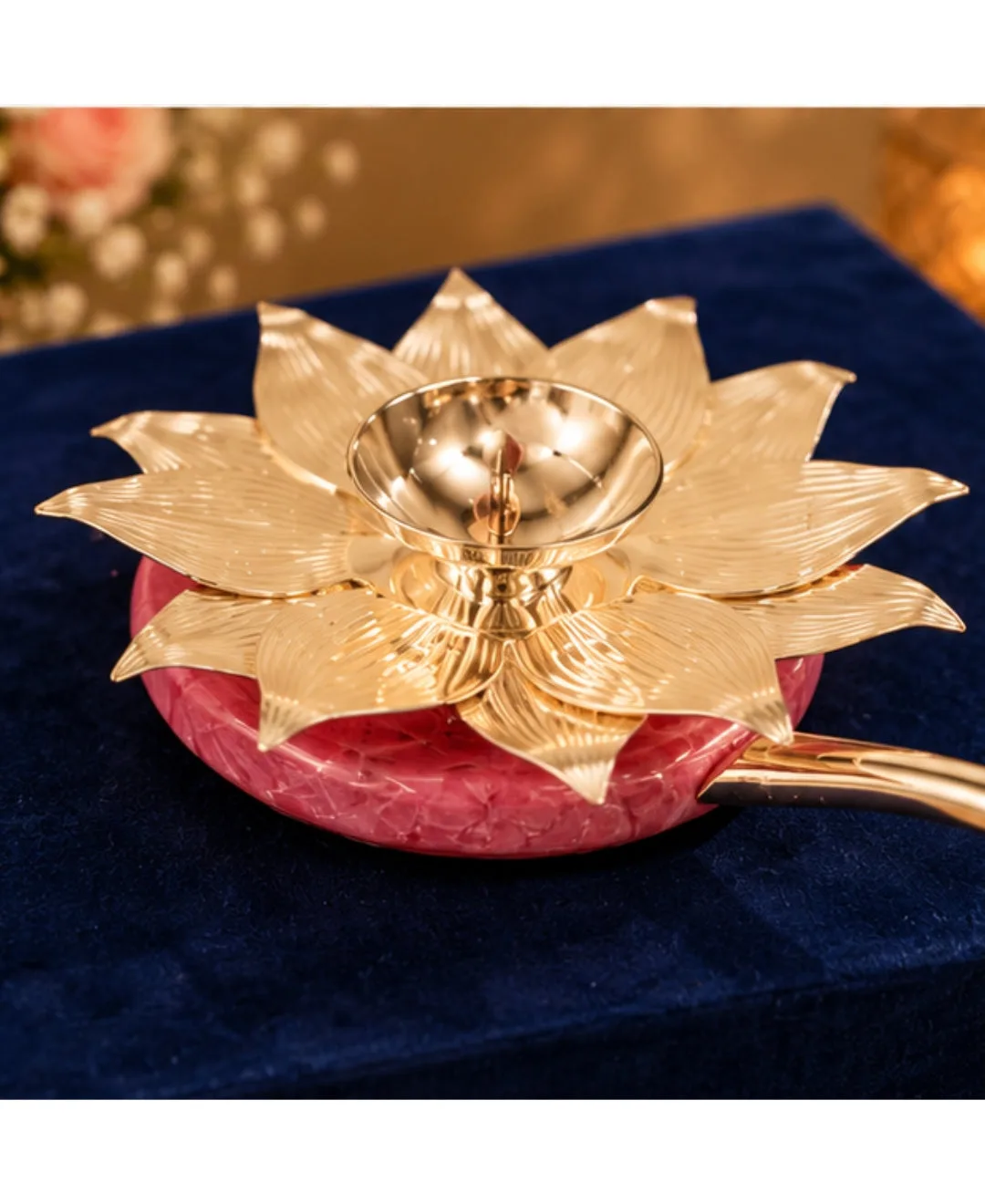 Lotus Hand Aarti Diya – Lilac Pink Base — 4