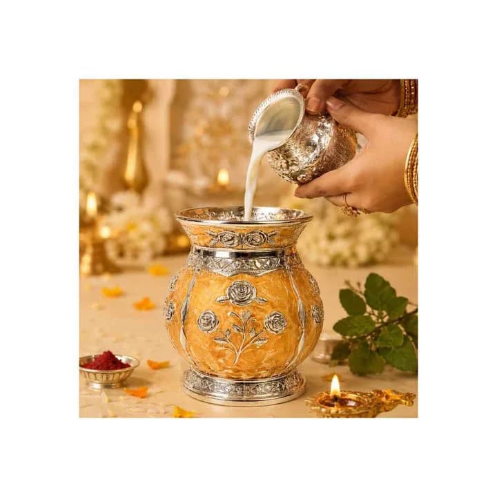 Package Content: Pack Of 1 Material: Metal Color: Silver, Gold, Black-Gold Product Dimension: LxBxH: 27.5x27.5x43 CM — 5