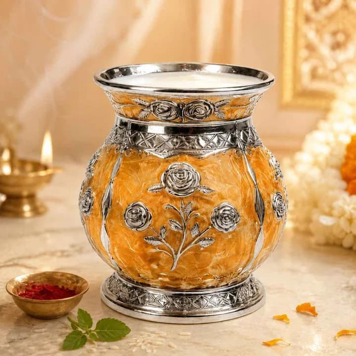 Package Content: Pack Of 1 Material: Metal Color: Silver, Gold, Black-Gold Product Dimension: LxBxH: 27.5x27.5x43 CM — 8
